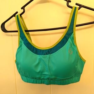 Brooks Moving comfort 💚 Sport bra